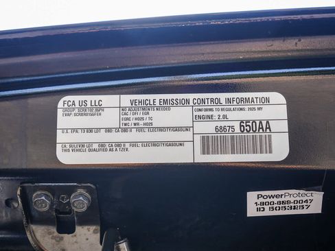Used 2025 Jeep Wrangler Unlimited Sahara w/ Safety Group AWD/4WD image 26
