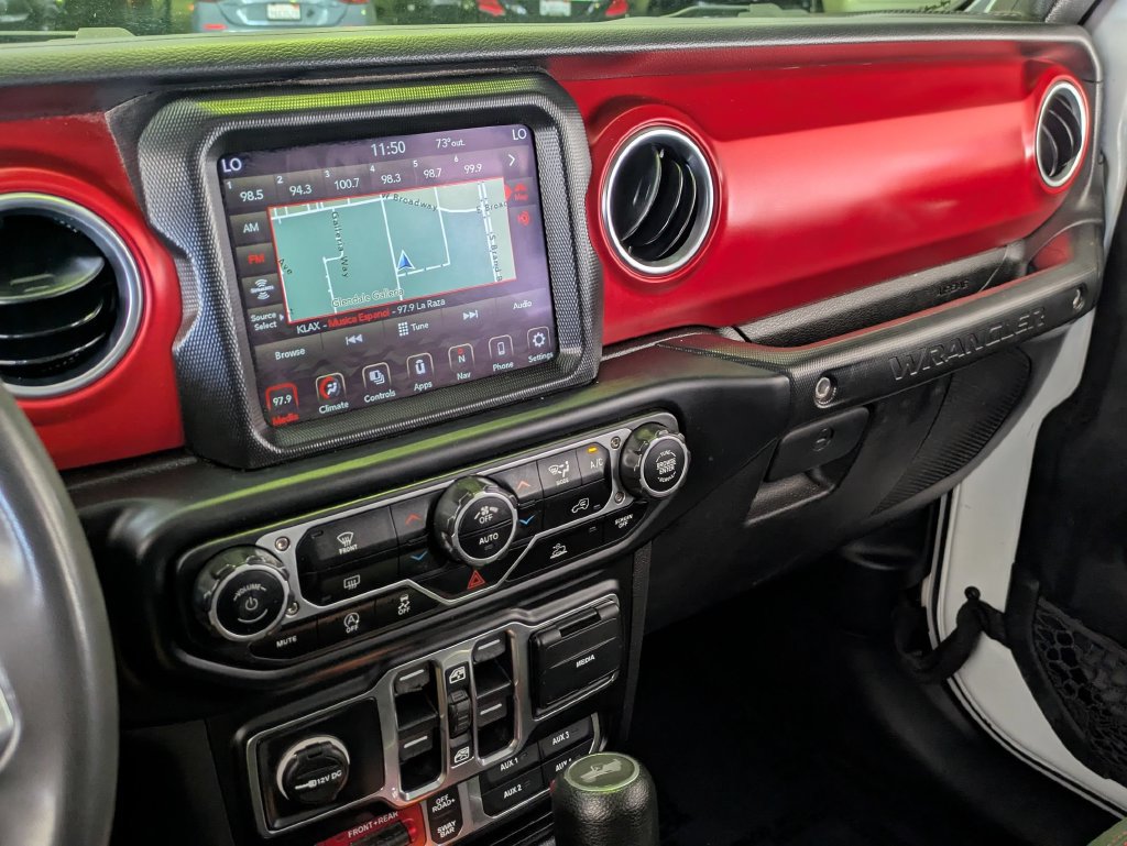 Used 2023 Jeep Wrangler Unlimited Rubicon AWD/4WD image 15