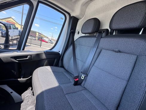 Used 2025 RAM ProMaster 3500 FWD image 18
