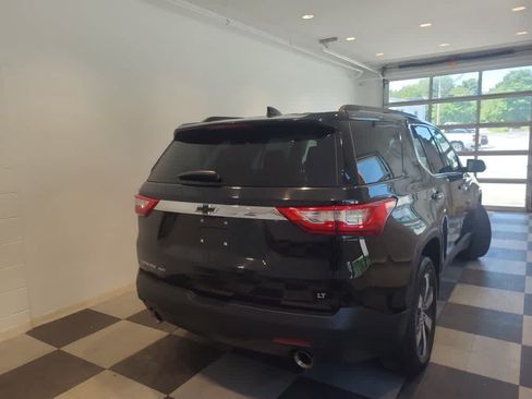 Used 2019 Chevrolet Traverse LT w/ LT Premium Package AWD/4WD image 6