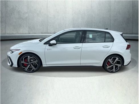 New 2025 Volkswagen GTI SE image 2