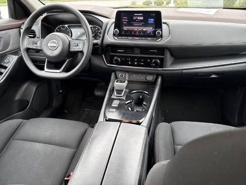 Certified 2023 Nissan Rogue S FWD image 3