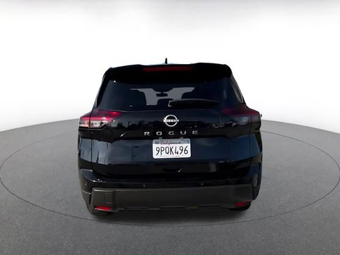 Used 2025 Nissan Rogue SV FWD image 12