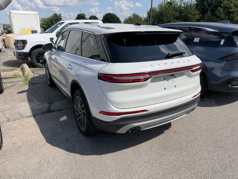 Used 2021 Lincoln Corsair AWD image 12