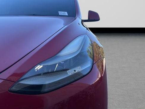 Used 2023 Tesla Model Y Performance AWD/4WD image 28