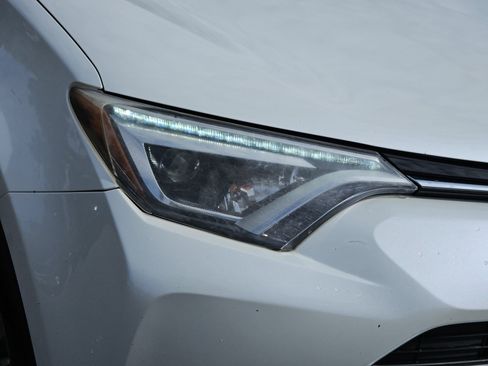 Used 2016 Toyota RAV4 Limited w/ Advanced Technology Package AWD/4WD image 10