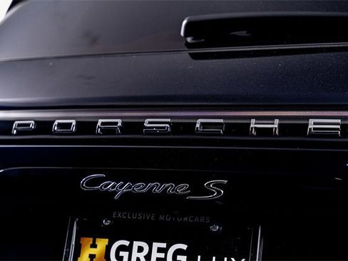 Used 2022 Porsche Cayenne S image 15