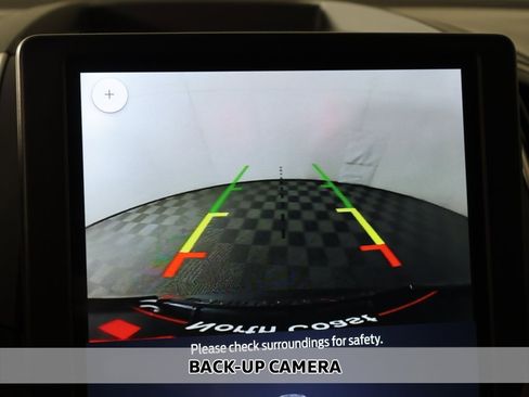 Used 2022 Ford Edge SE image 4