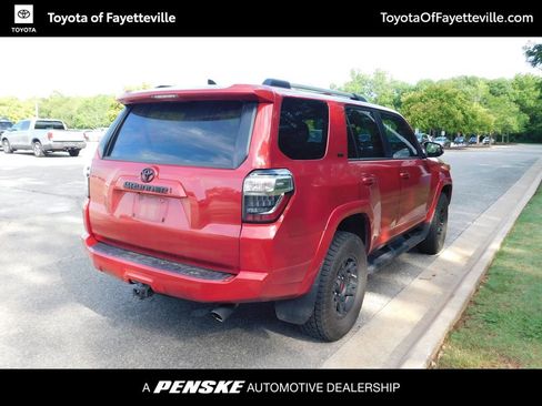 Used 2021 Toyota 4Runner SR5 Premium w/ Moonroof Package AWD/4WD image 4