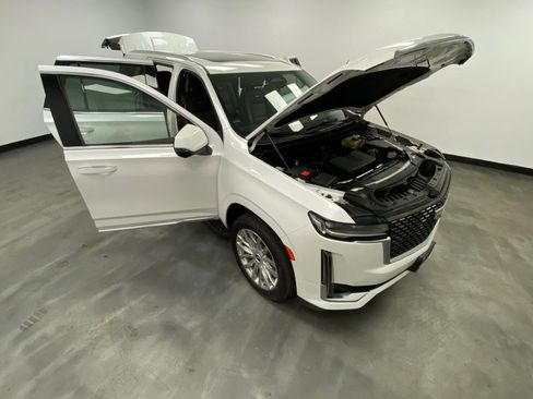 Used 2023 Cadillac Escalade Premium Luxury w/ LPO, Floor Liner Package AWD/4WD image 56