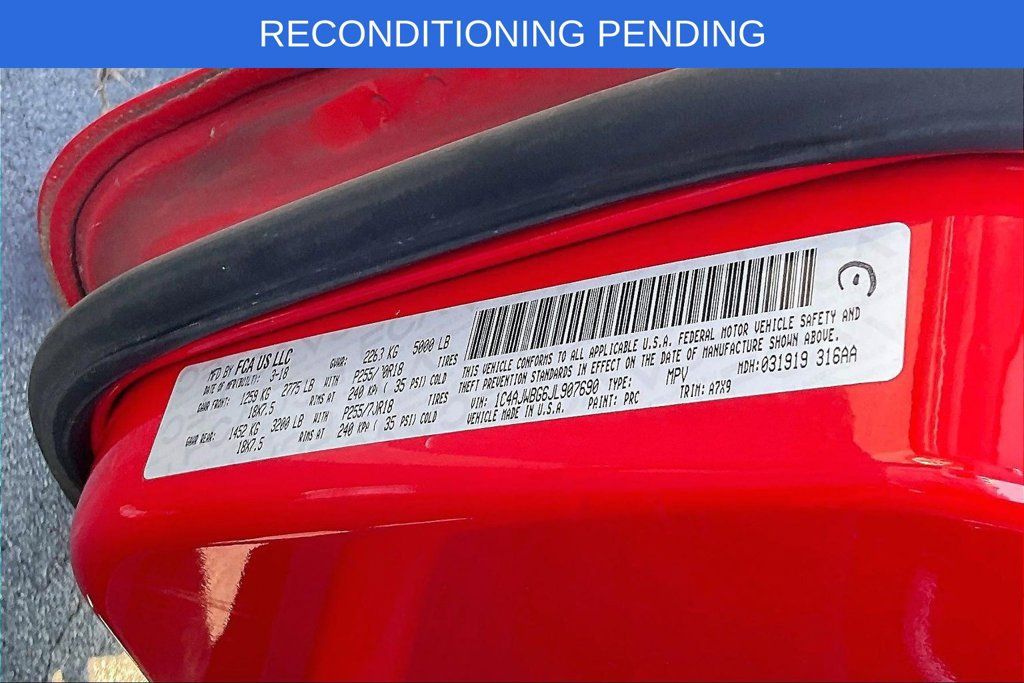 Used 2018 Jeep Wrangler Sahara AWD/4WD image 4