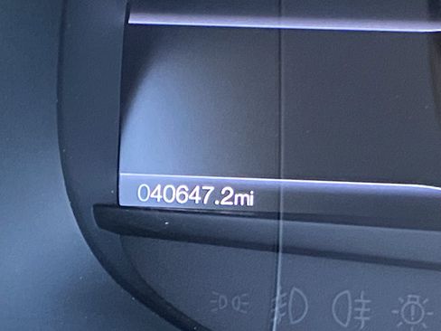 Used 2024 Ford Edge Titanium image 22