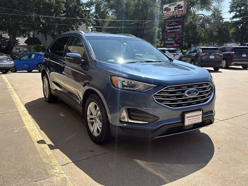 Used 2019 Ford Edge SEL w/ Equipment Group 201A FWD image 3