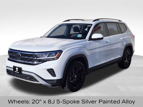 Used 2023 Volkswagen Atlas SE image 5