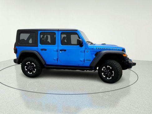 Used 2024 Jeep Wrangler Unlimited Rubicon 4xe w/ Capability Package AWD/4WD image 6