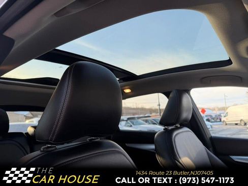 Used 2019 INFINITI QX50 Luxe w/ Navigation Package image 24