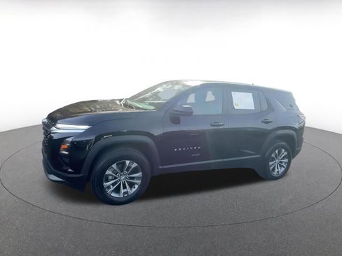 Used 2025 Chevrolet Equinox LT image 8