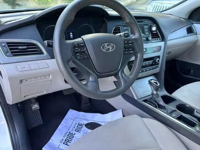 Used 2017 Hyundai Sonata SE FWD image 12