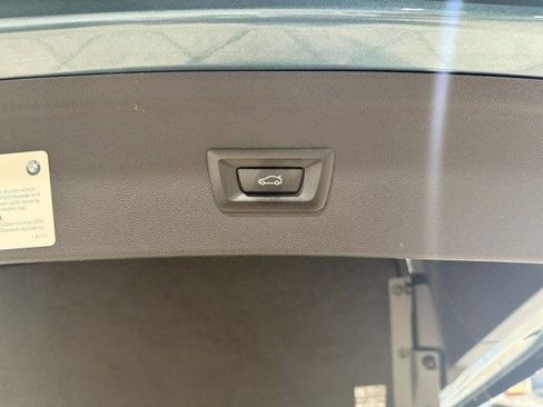 Used 2022 BMW iX xDrive50 w/ Premium Package image 37