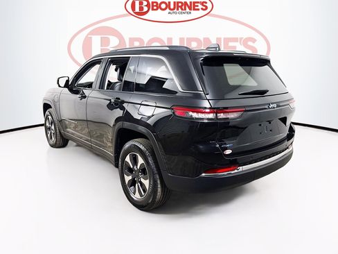 Used 2023 Jeep Grand Cherokee 4WD 4xe image 10