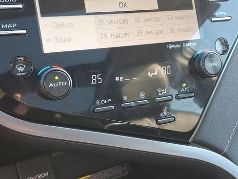 Used 2020 Toyota Camry XSE image 17