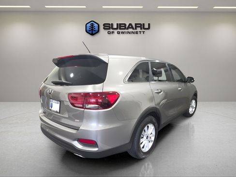 Used 2016 Kia Sorento FWD w/ LX Convenience Package image 4