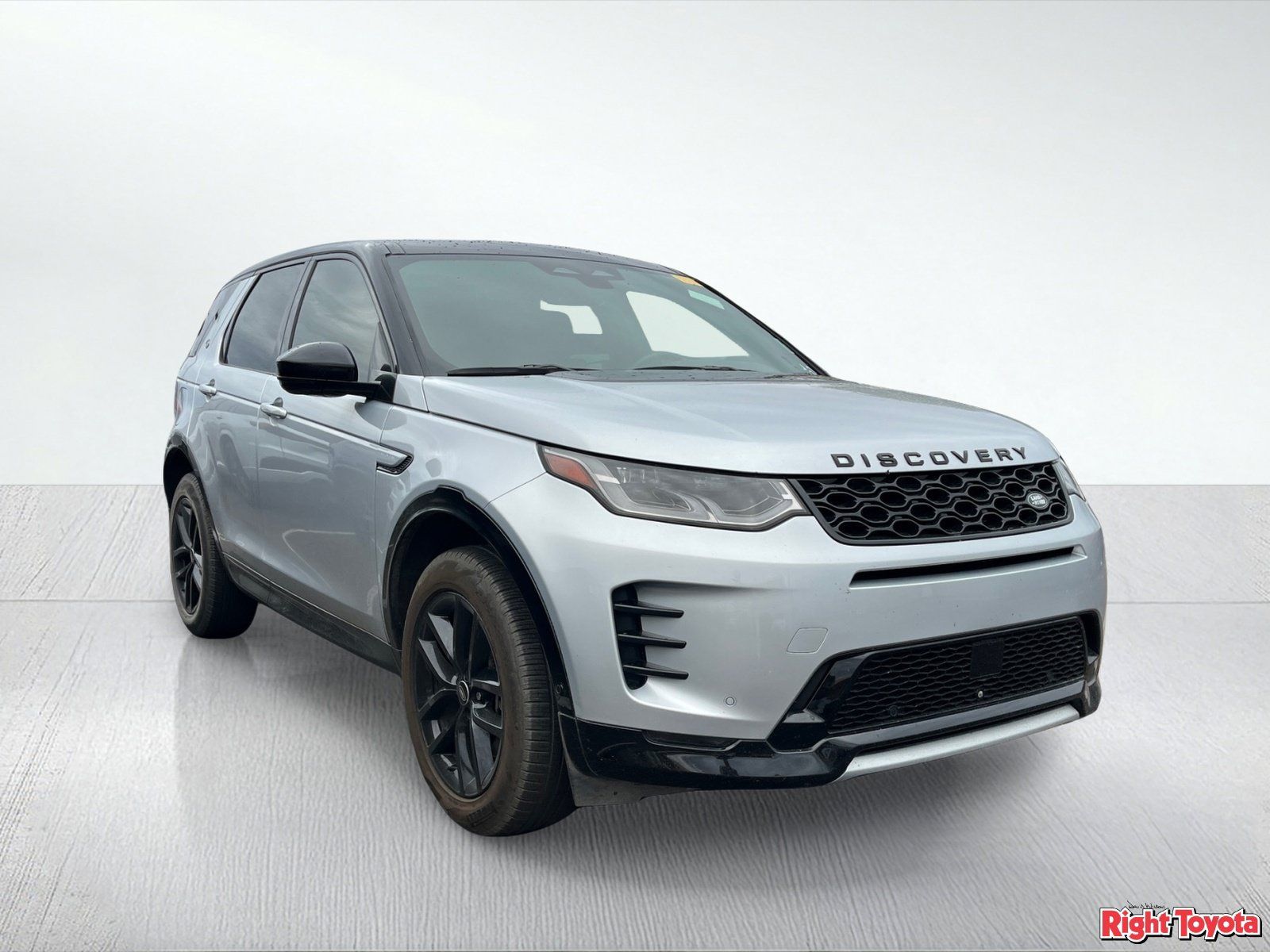 Used 2024 Land Rover Discovery Sport Dynamic SE AWD/4WD image 5