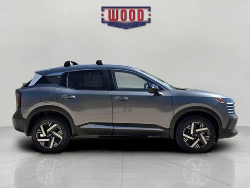 New 2026 Nissan Kicks SV w/ Charging Package FWD image 2