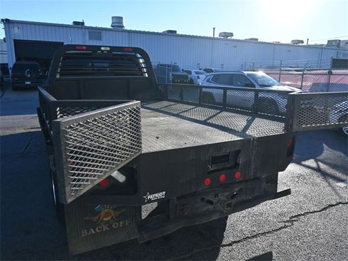 Used 2022 RAM 4500 Tradesman w/ Chrome Appearance Group image 28