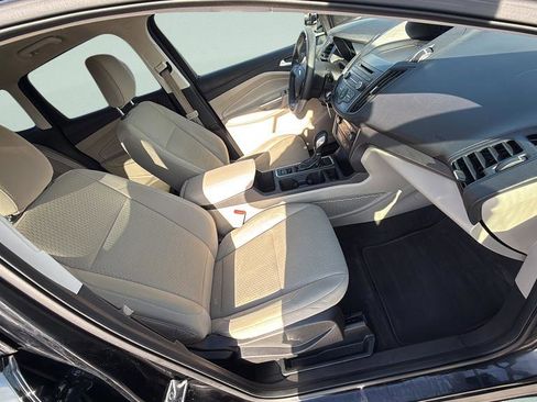 Used 2018 Ford Escape SE image 27