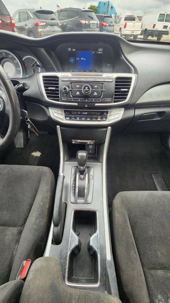 Used 2013 Honda Accord LX image 13
