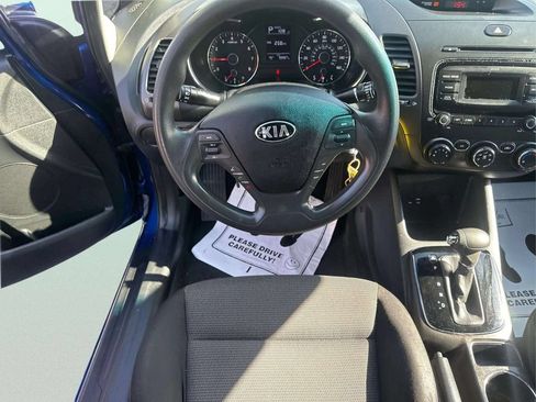 Used 2017 Kia Forte LX FWD image 18
