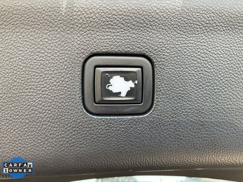 Used 2020 Buick Enclave Avenir w/ Avenir Technology Package image 11