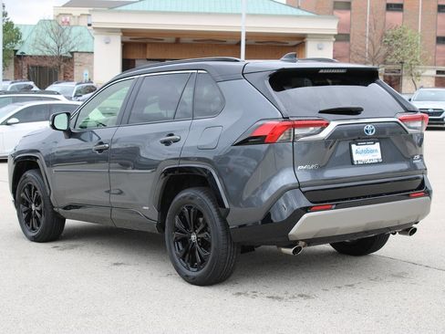 Used 2022 Toyota RAV4 XSE image 7