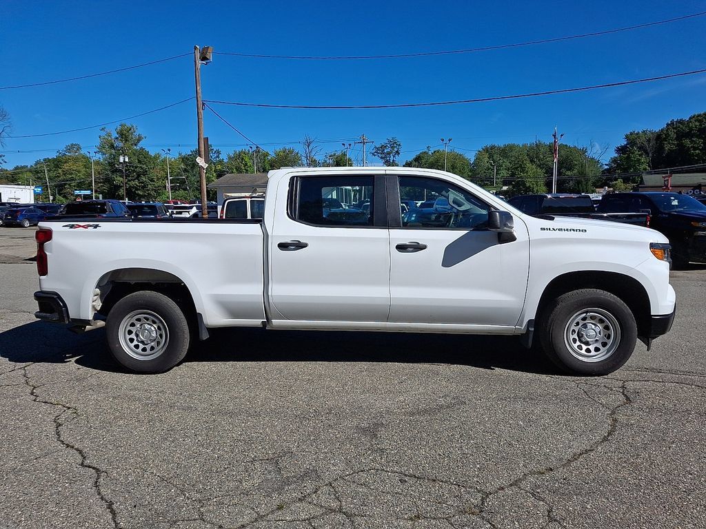 Used 2023 Chevrolet Silverado 1500 W/T AWD/4WD image 8