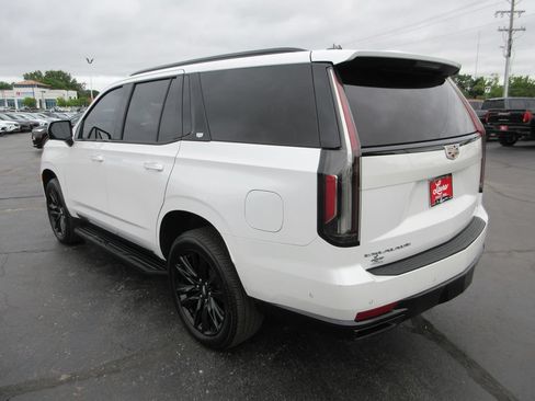 Certified 2021 Cadillac Escalade Sport AWD/4WD image 8
