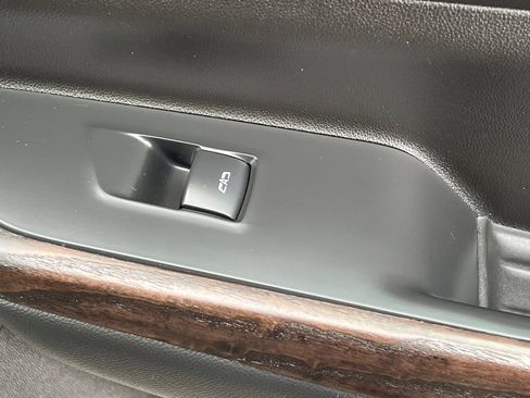 Used 2021 GMC Acadia Denali w/ Denali Ultimate Package image 22