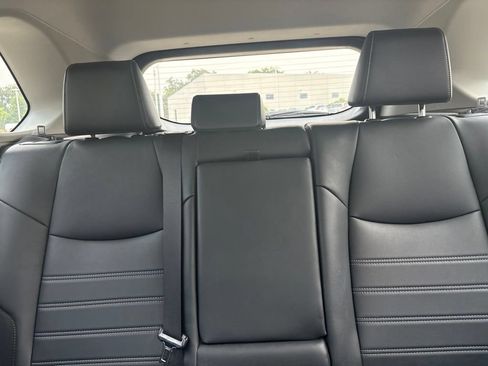 Used 2021 Toyota RAV4 XLE Premium AWD/4WD image 19