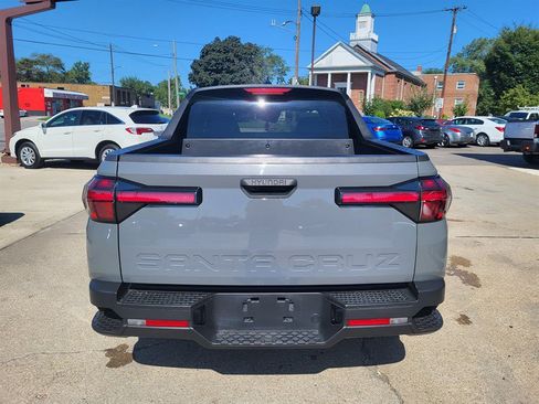 Used 2024 Hyundai Santa Cruz SEL FWD image 5