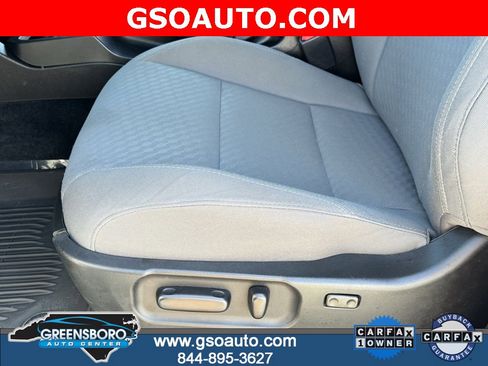 Used 2023 Toyota Tacoma SR5 w/ Technology Package image 10