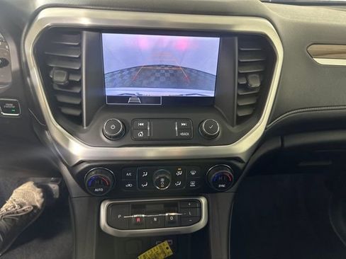Used 2021 GMC Acadia SLE image 22