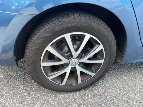 Used 2018 Volkswagen Jetta SE FWD image 32