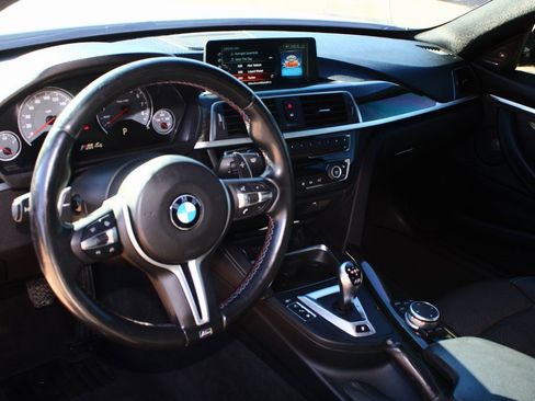 Used 2017 BMW M4 Coupe image 2