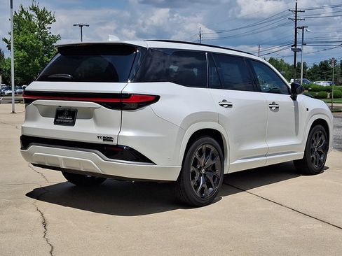 New 2026 Lexus TX 500h AWD image 4