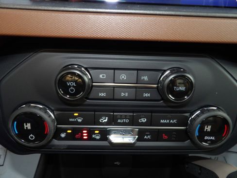 New 2024 Ford Bronco Outer Banks image 20