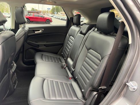 Used 2024 Ford Edge SEL w/ Convenience Package AWD/4WD image 11