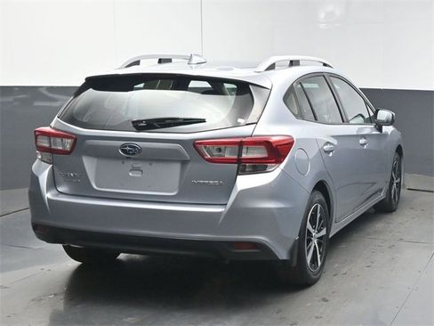 Used 2019 Subaru Impreza 2.0i Premium image 7