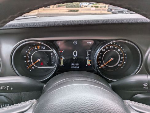 Used 2021 Jeep Gladiator Sport AWD/4WD image 16