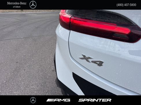 Used 2025 BMW X4 xDrive30i w/ Premium Package image 5