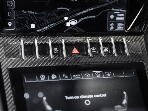 Used 2024 Lamborghini Urus Performante image 38